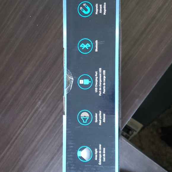 2 Pack Work Light with Speakers, 700 Lumens - Picture 3 of 8